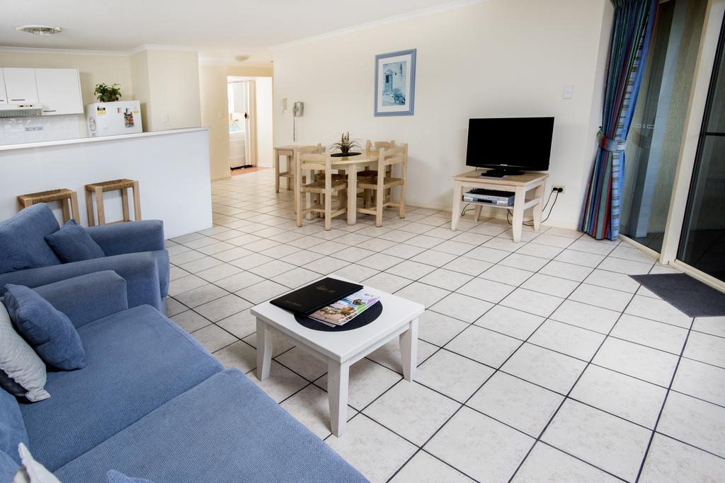Alexander Beachfront Apartments Херви Бей Екстериор снимка