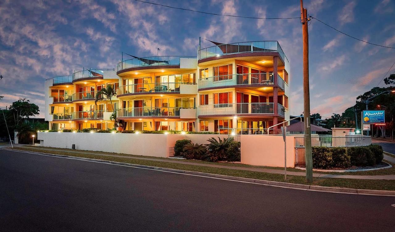 Alexander Beachfront Apartments Херви Бей Екстериор снимка